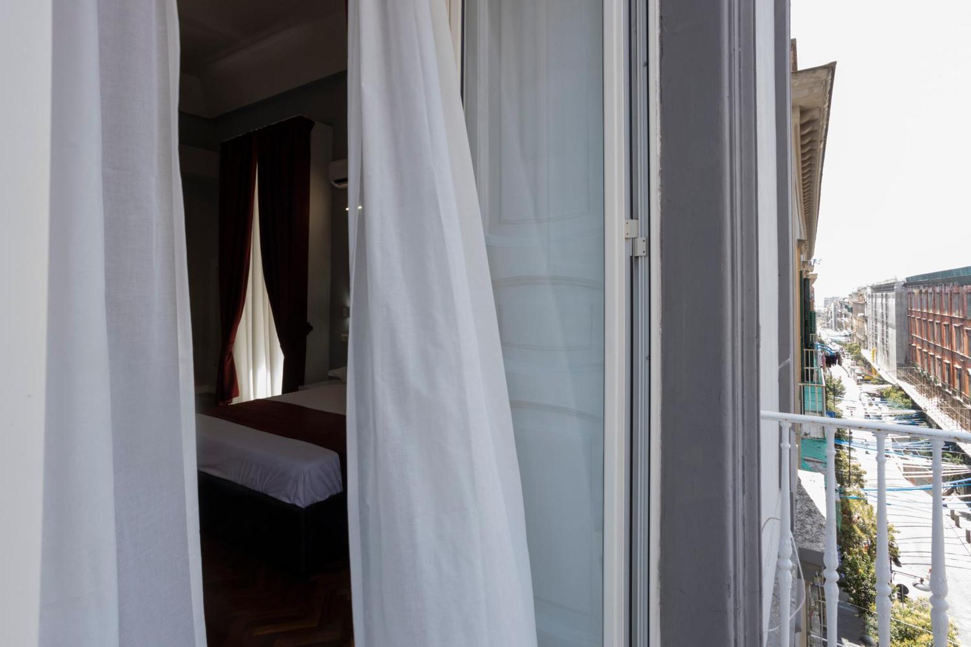 La Chambre Duomo Nápoly Kültér fotó