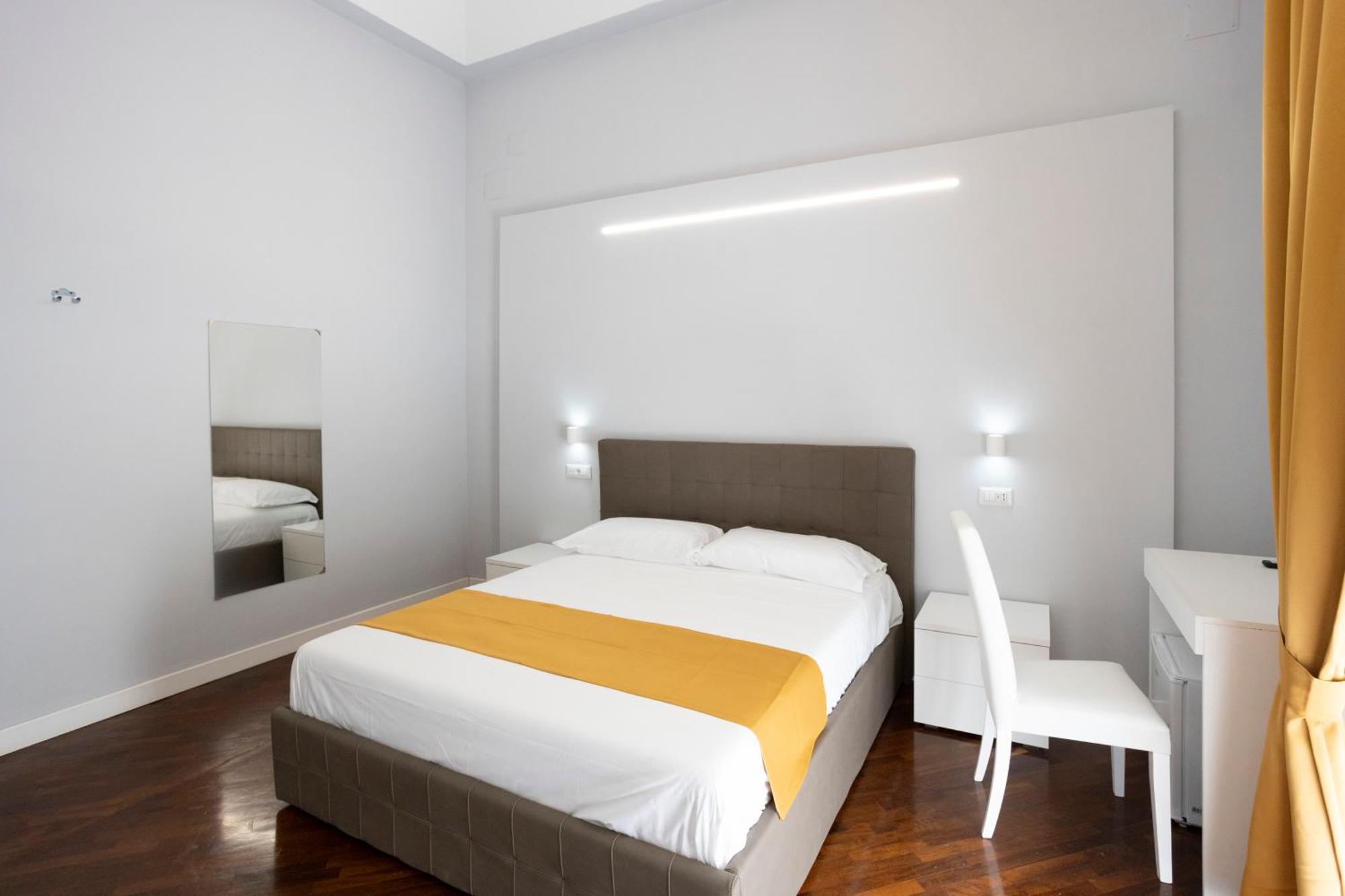 La Chambre Duomo Nápoly Kültér fotó